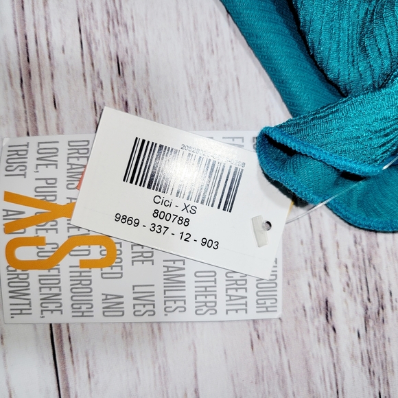 Lularoe Cici NWT Bodycon Ruffle Dress - Picture 4 of 6